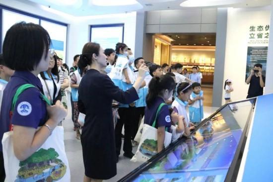 世界海洋日 | 探秘蔚蓝世界，共护海洋家园 海口海洋中心开展系列科普活动
