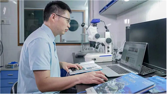 听海十七年——独家专访“最美自然守护者”时小军